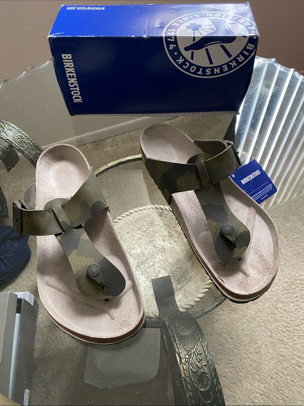 Birkenstock Gizeh Sandals in Olive Camo